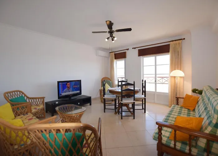 Carob By Algartur - 3 Mins Downtown - Terrace *