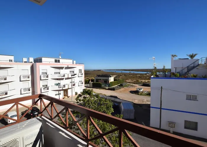 Carob By Algartur - 3 Mins Downtown - Terrace