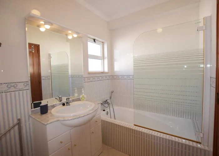 Carob By Algartur - 3 Mins Downtown - Terrace