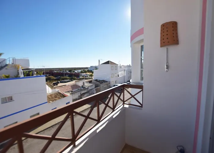 Carob By Algartur - 3 Mins Downtown - Terrace Apartman