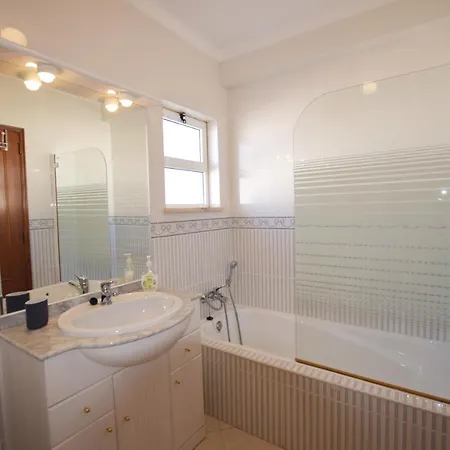 Carob By Algartur - 3 Mins Downtown - Terrace