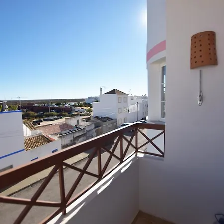 Carob By Algartur - 3 Mins Downtown - Terrace Daire